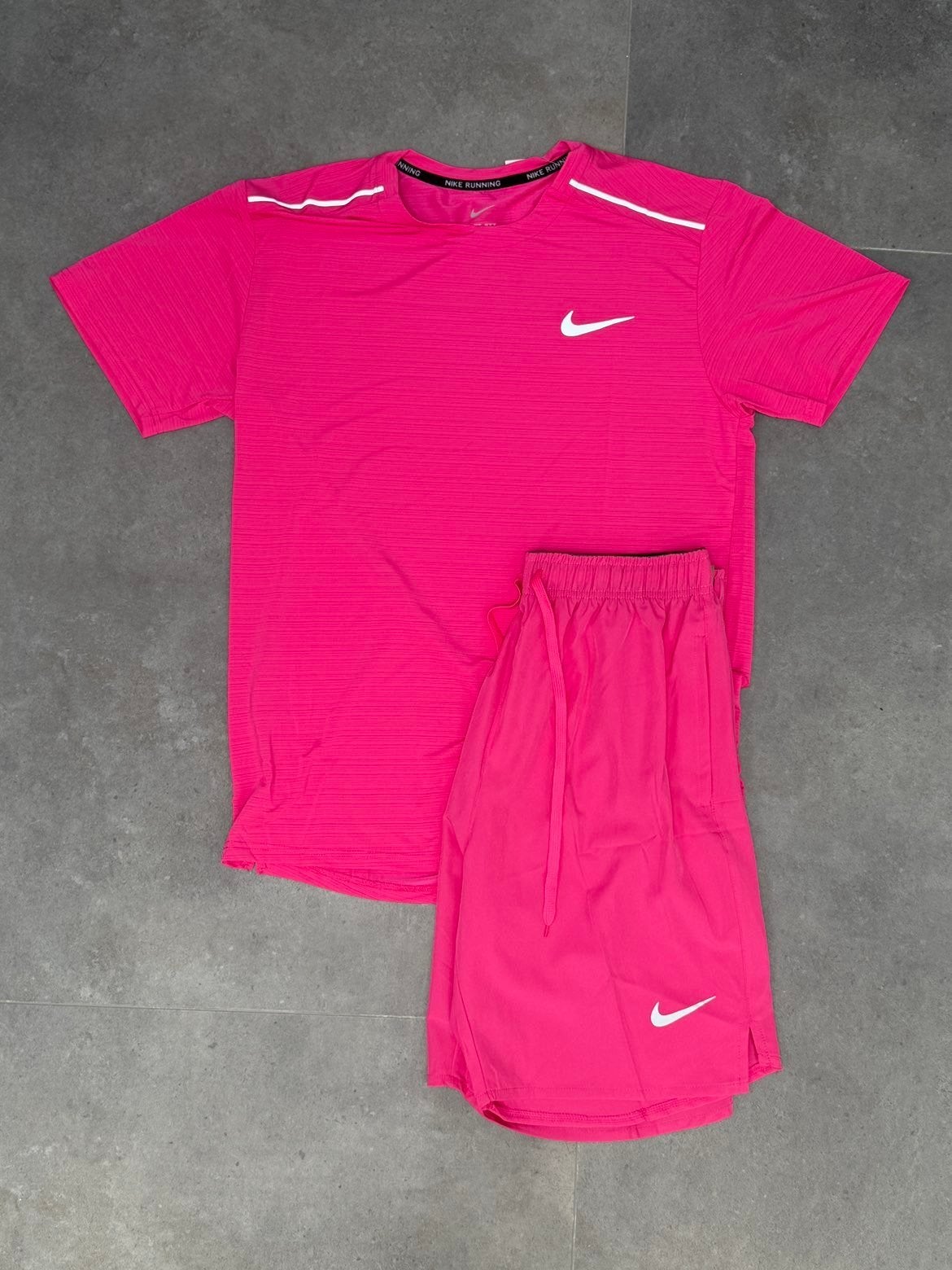 Ensemble Nike Miller (unisexe) tailles S, M, L, XL, Vêtements | Hommes, Vêtements de sport, Enlèvement, Neuf