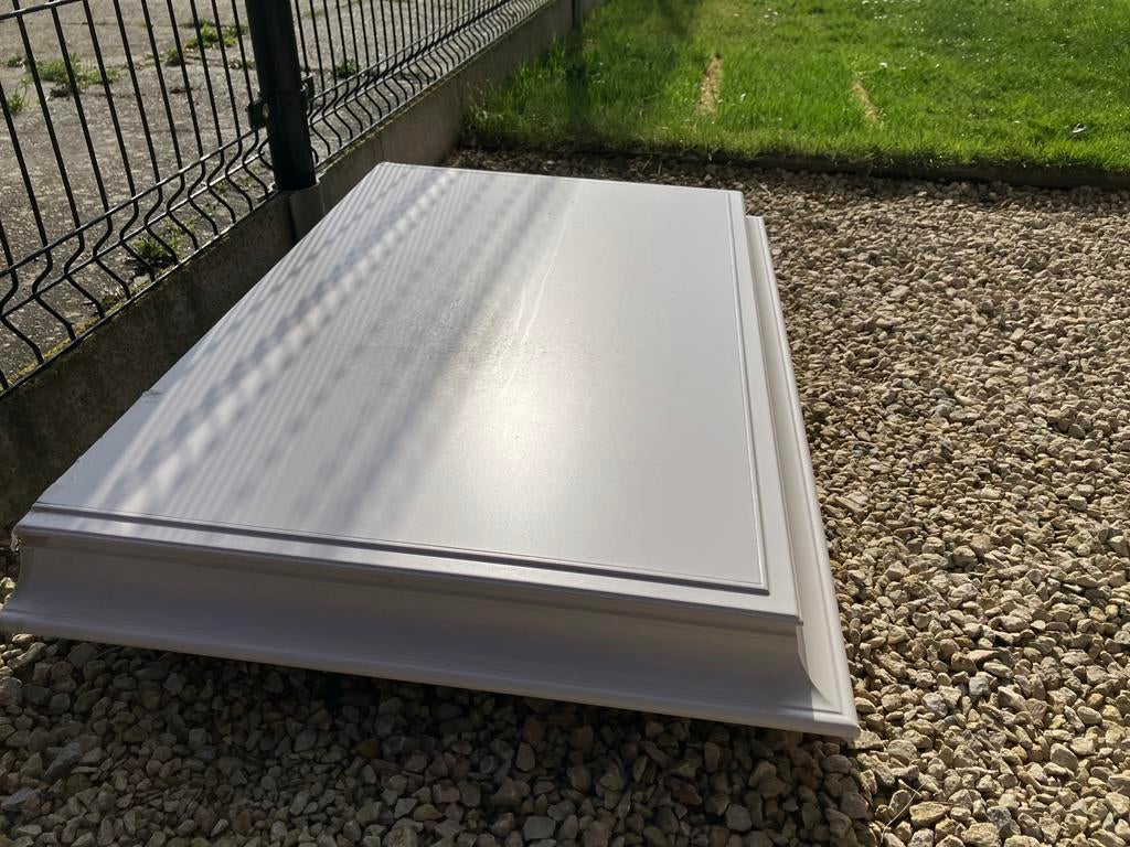 Sierlijsten van een Krefel keuken, Ophalen, Zo goed als nieuw