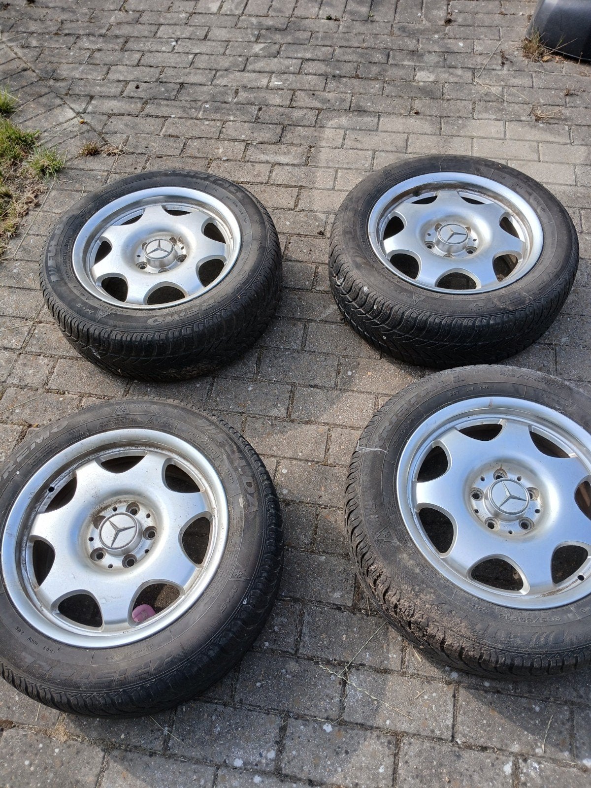 mercedes velgen 205/60r16 92H banden, Ophalen