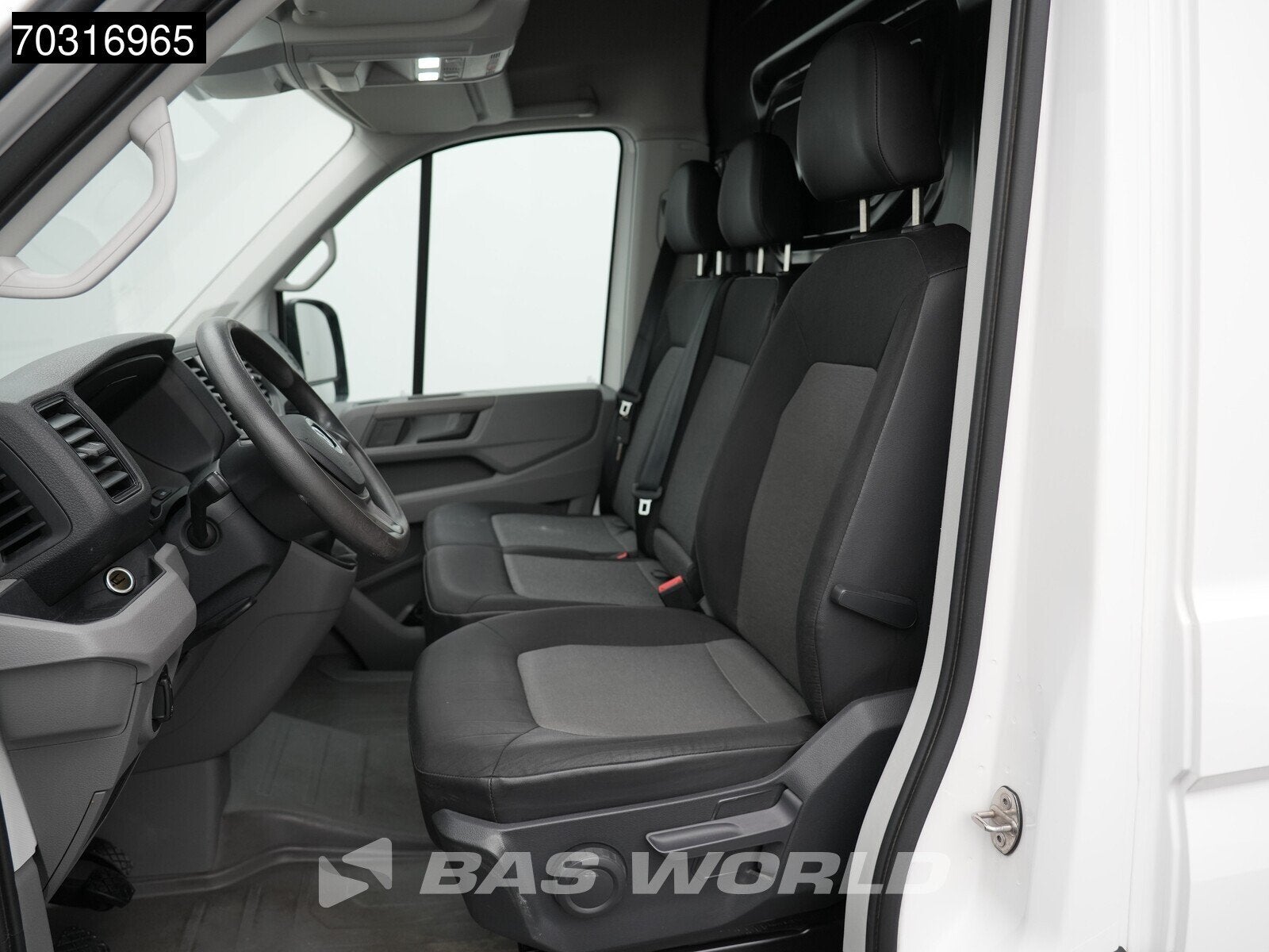Volkswagen Crafter 140pk L3H3 Airco Camera Euro6 L2H2 Airco, Auto's, Start-stop-systeem, Stof, Gebruikt, Euro 6