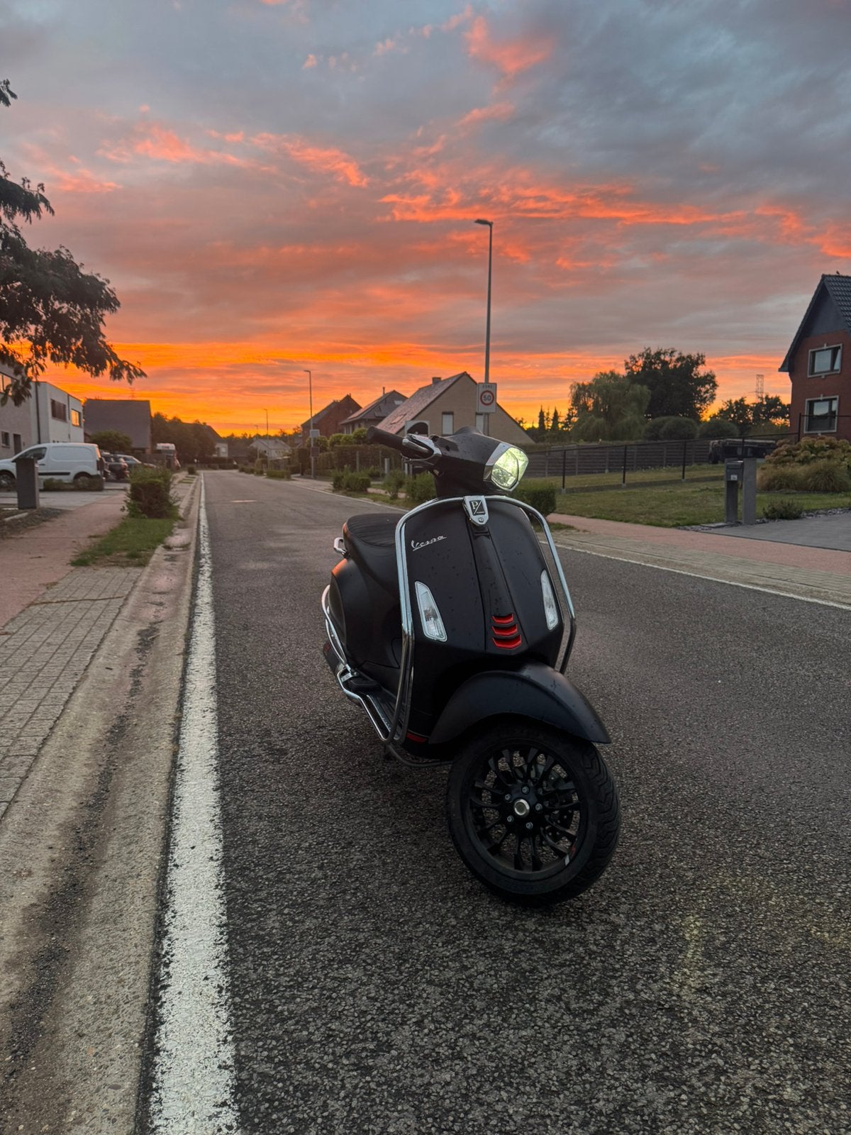 Vespa sprint b-klasse 50cc 2024, Fietsen en Brommers, Scooters | Vespa, Ophalen, Zo goed als nieuw