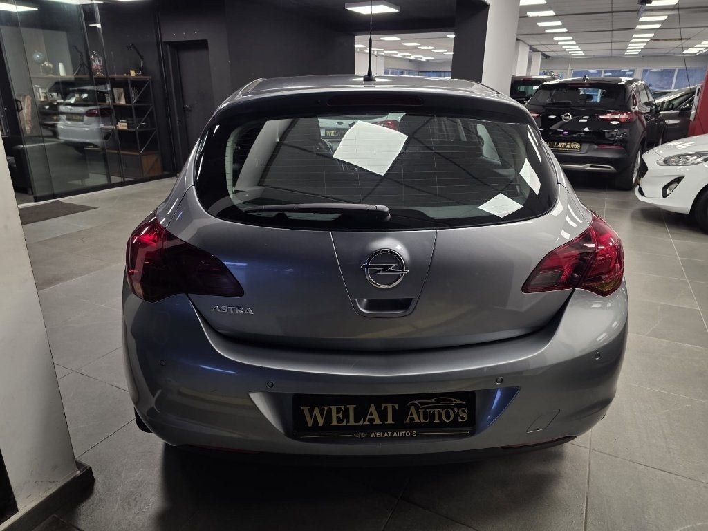 OPEL ASTRA 1,6 LITER BENZINE AUTOMAAT TOP STAAT, Auto's, Zwart, 1600 cc, Bedrijf, 147 g/km