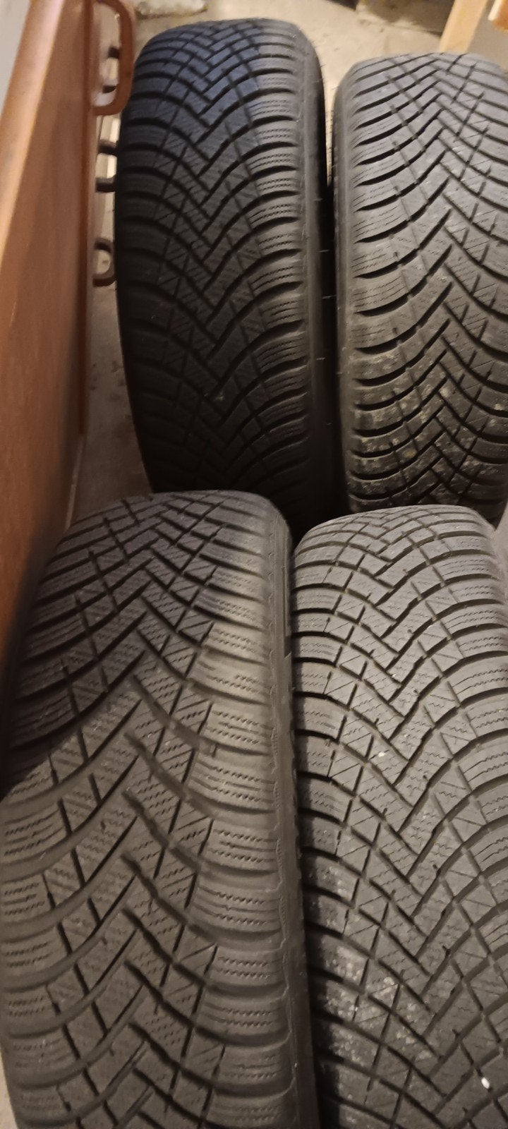 4 pneus hiver hankook 195 60 r16 89h winter i * cept rs3, Auto-onderdelen, Ophalen, Gebruikt, 16 inch, Winterbanden