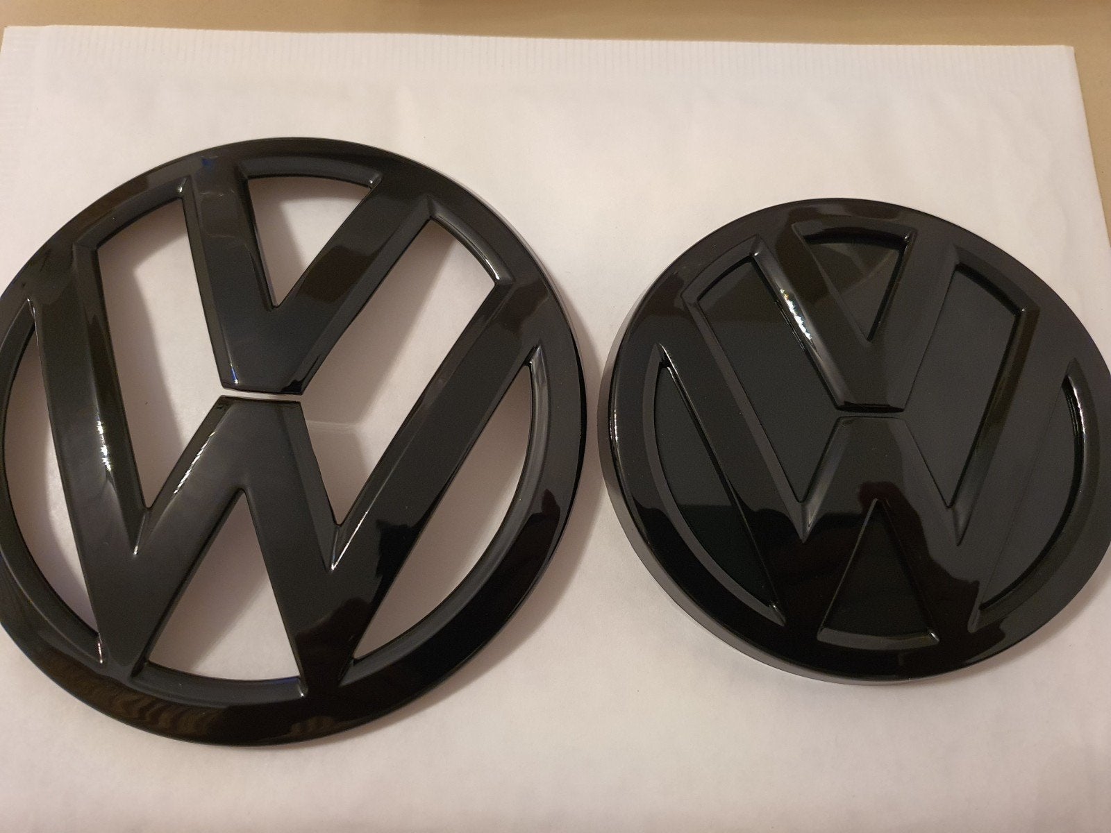 Logos de la calandre et du couvercle de coffre pour VW Golf, Autos : Pièces & Accessoires, Neuf, Enlèvement ou Envoi, Volkswagen