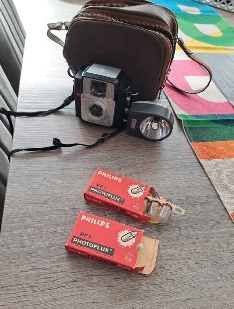 Brownie Starlet camera met Kodak flits, Enlèvement ou Envoi, Utilisé, Compact, Kodak