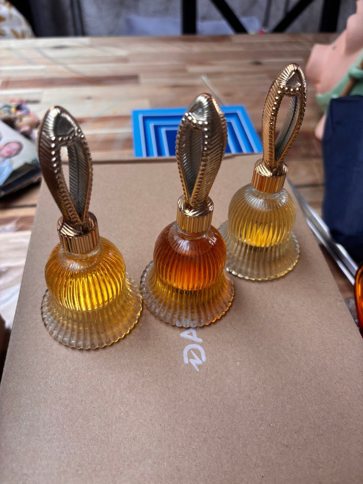 Lot de 11 ancien flacon avon de parfum eau dz cologne, Collections, Enlèvement ou Envoi, Comme neuf