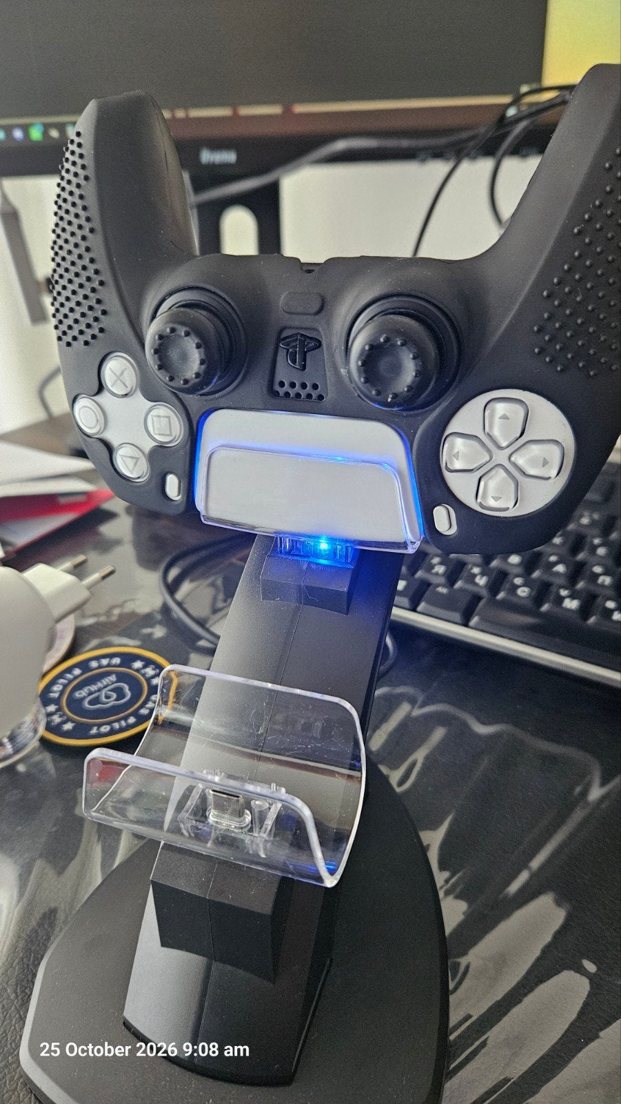 un étui de chargement vertical compact et pratique, Enlèvement ou Envoi, Transmission directe, Autres marques, Support