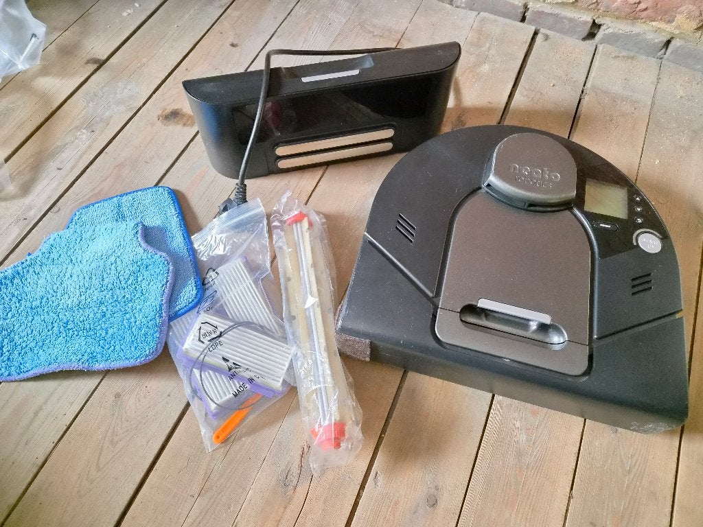 Aspirateur Robot Neato XV Signature + Batt. Lithium + Acces., Elektronische apparatuur, Ophalen, Draadloos, Gebruikt, Robotstofzuiger