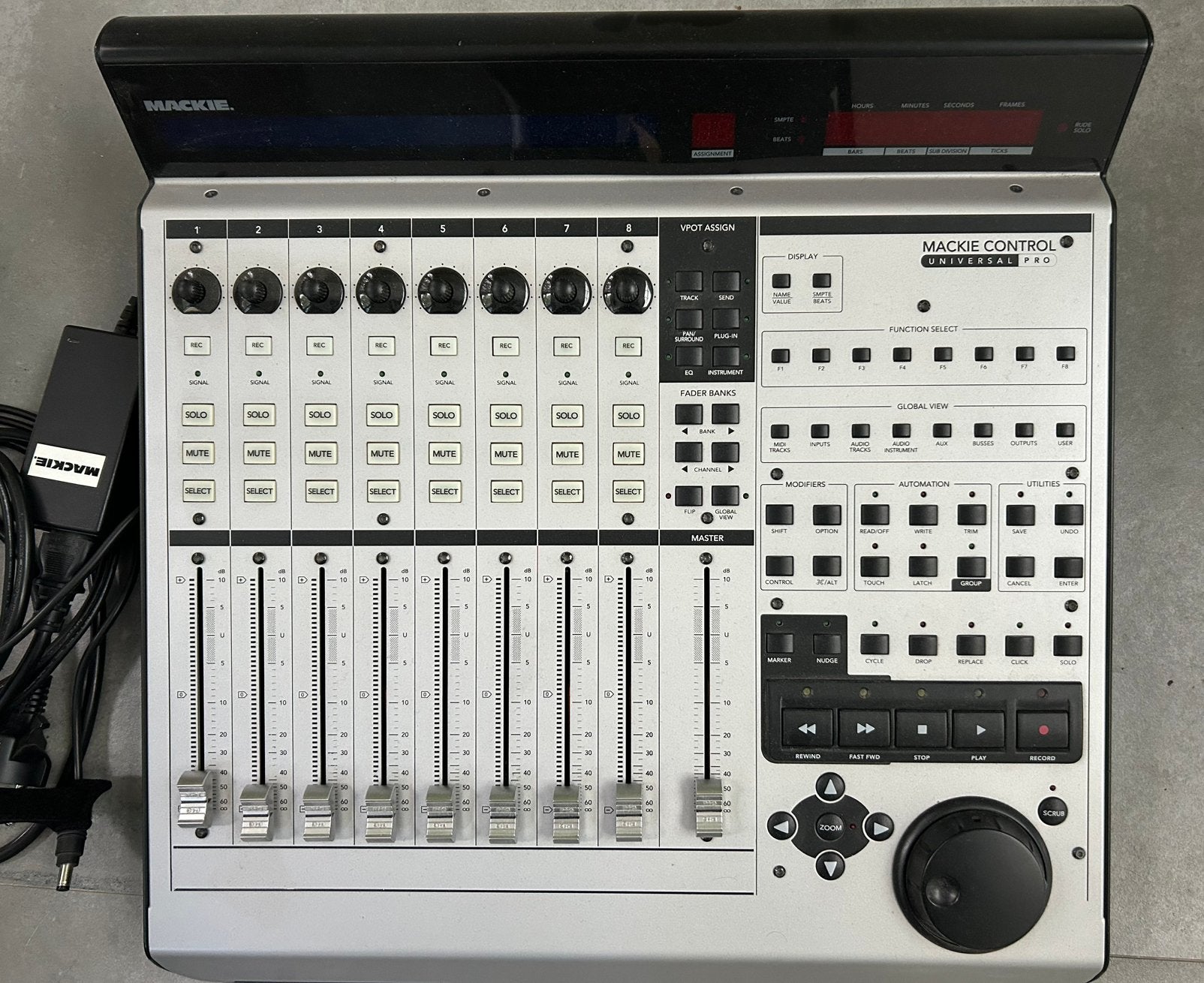 Mackie Control Universal Pro midi controller, Ophalen, Gebruikt