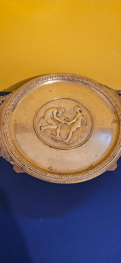 1866-Ferdinand Levillain 1837--1905 coupe vase antique bronz, Antiquités & Art