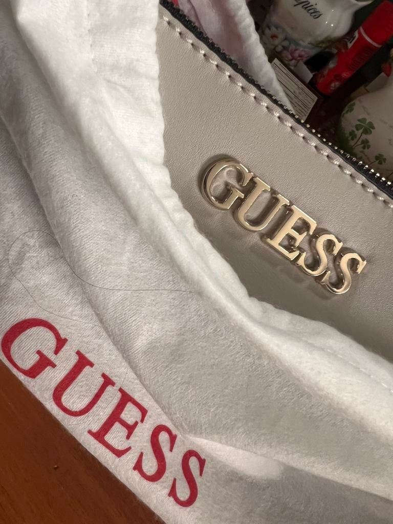 GUESS handtas, Ophalen of Verzenden, Zo goed als nieuw, Beige