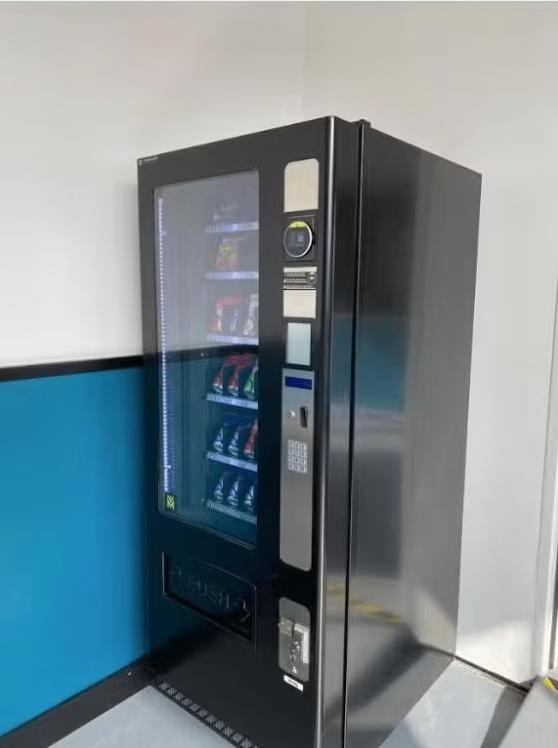 Vendo SVE 700/710 | Snack en drankautomaat | Combi, Ophalen, Zo goed als nieuw
