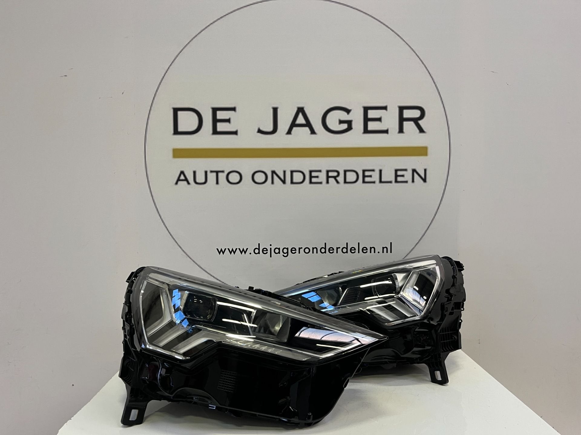 AUDI Q3 SQ3 F3 83A VOL LED KOPLAMPEN SET 83A941034 83A941033, Gebruikt, AUDI AG, Auto-Union-Strasse 1
85045  Ingolstadt, DE, Audi