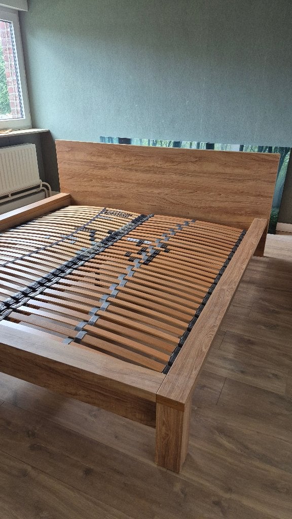 2 persoonsbed met lattenbodem en 2 nachttafels, Brun, Enlèvement, Utilisé, 180 cm