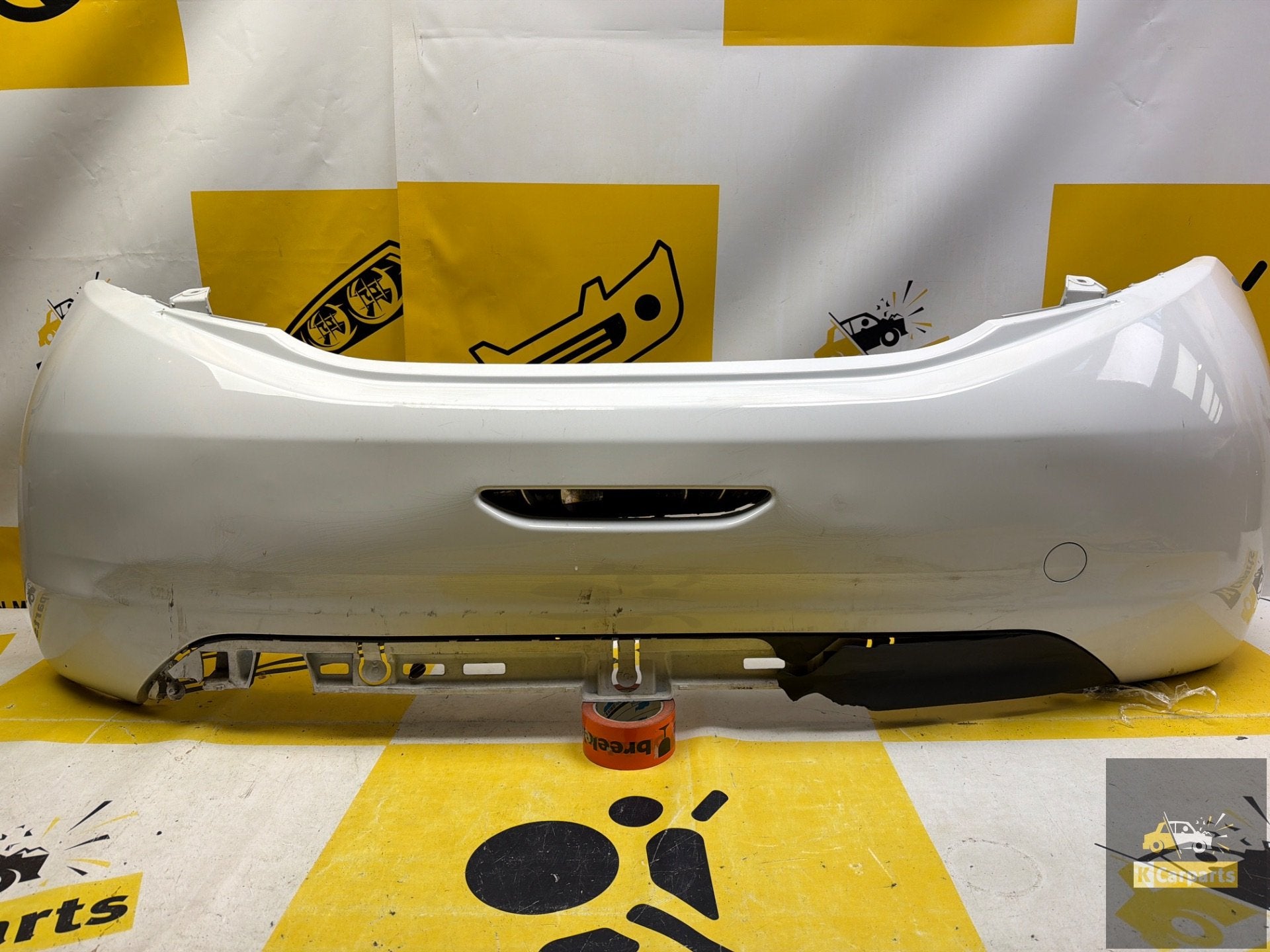 Achterbumper Peugeot 208 4XPDC 2012-2019 origineel bumper, Taurusavenue 1
2132 LS  Hoofddorp, NL, Gebruikt, Contact.group@renault.com