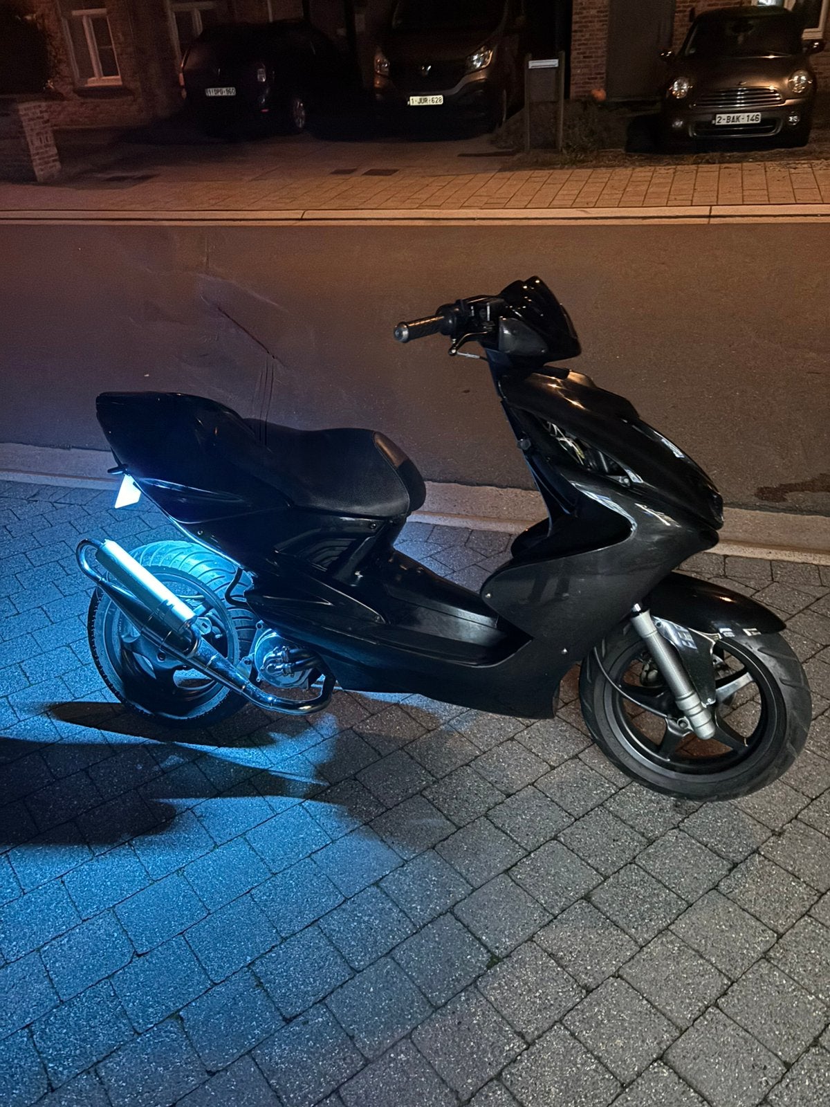 Earox/mbk nitro, Aerox, Comme neuf, Classe B (45 km/h), Enlèvement