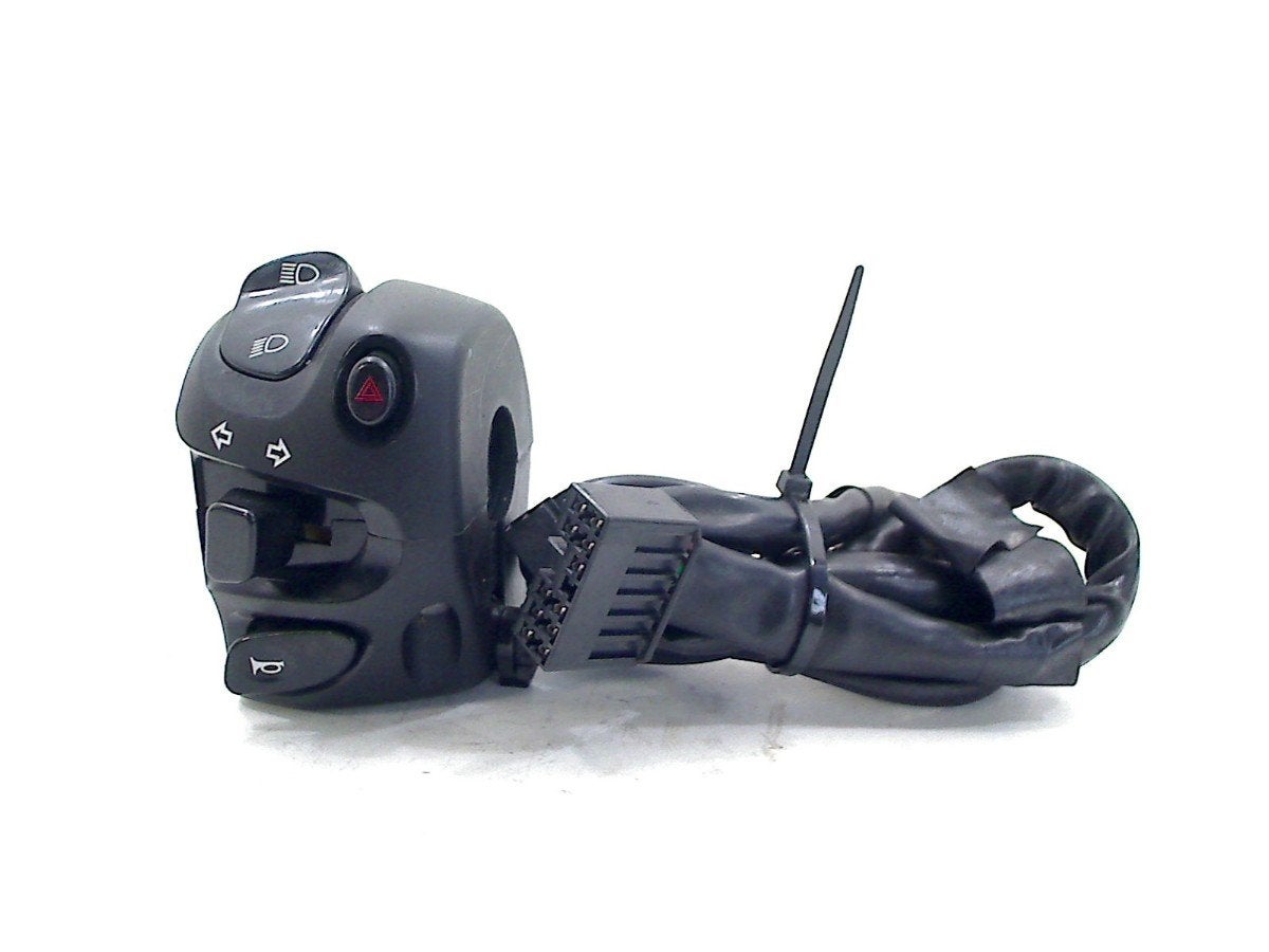 STUURSCHAKELAAR LINKS Yamaha FZ 6 2007-2009 (FZ6 FAZER), Yamaha Motor Europe N.V., Gebruikt, Customersupport@yamaha-motor.co.uk