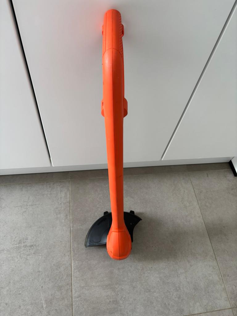 Grastrimmer Black& Decker, Ophalen, Zo goed als nieuw