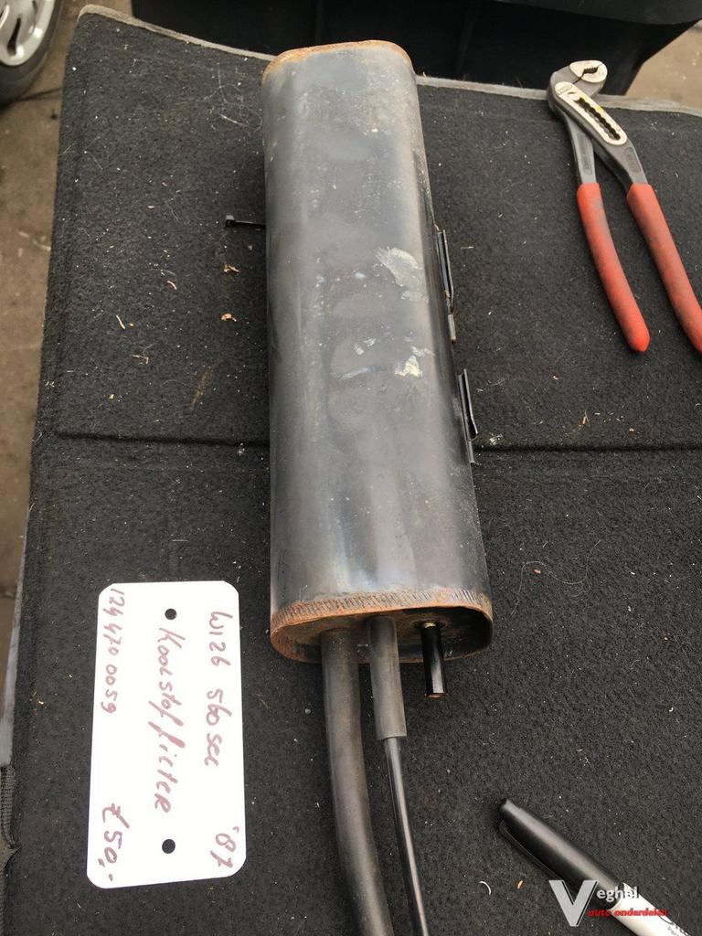 Mercedes W126 560 SEL 1987   Koolstoffilter 124 470 0059, Gebruikt, -, -, Ophalen of Verzenden
