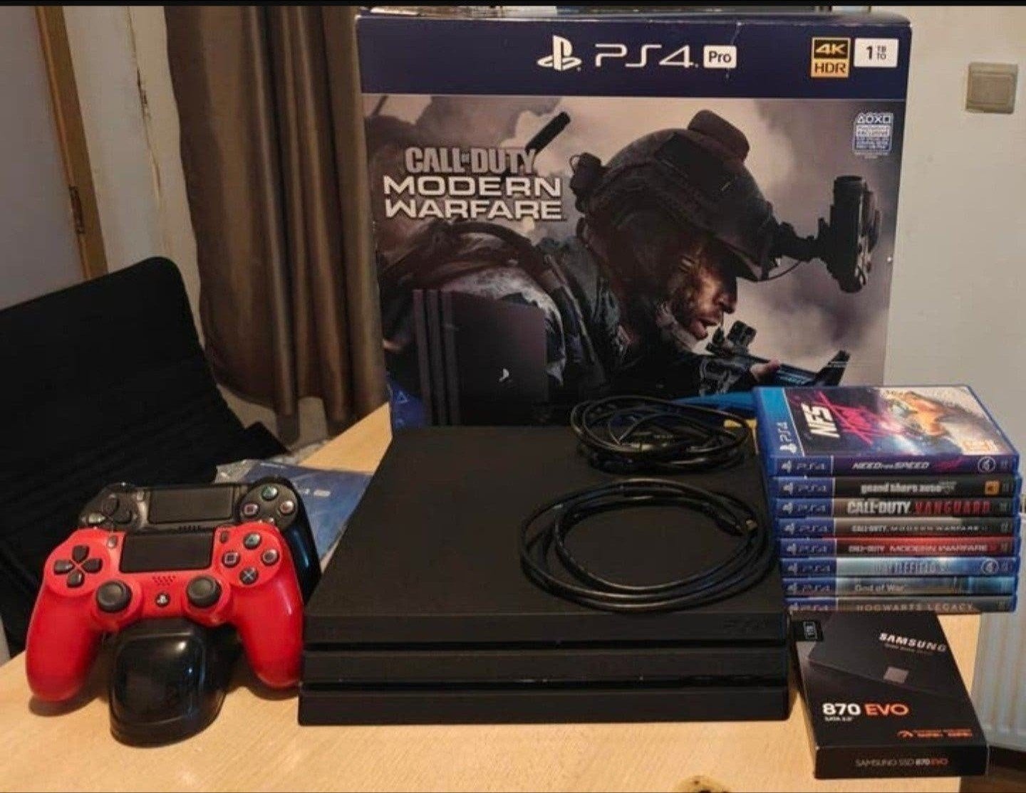 Playstation 4 Pro (SSD upgraded) + 8 Games + Sony Bravia TV, Games en Spelcomputers, Spelcomputers | Sony PlayStation 4, Ophalen