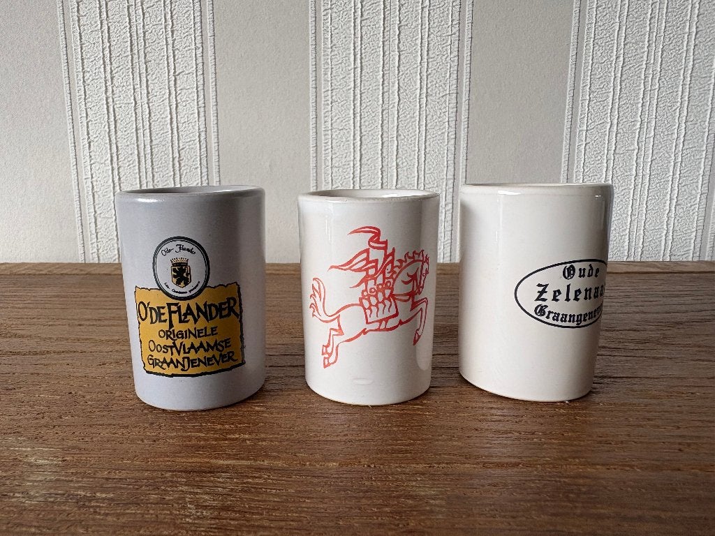 Lot de 3 baies de genièvre vintage - céramique, Enlèvement ou Envoi, Comme neuf, Verres et Verres à shot