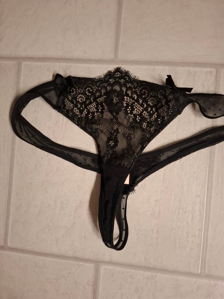 Zwarte string, Dieren en Toebehoren, Ophalen of Verzenden