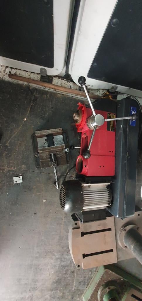 Foreuse sur colonne 160cm. 500 euros, Enlèvement