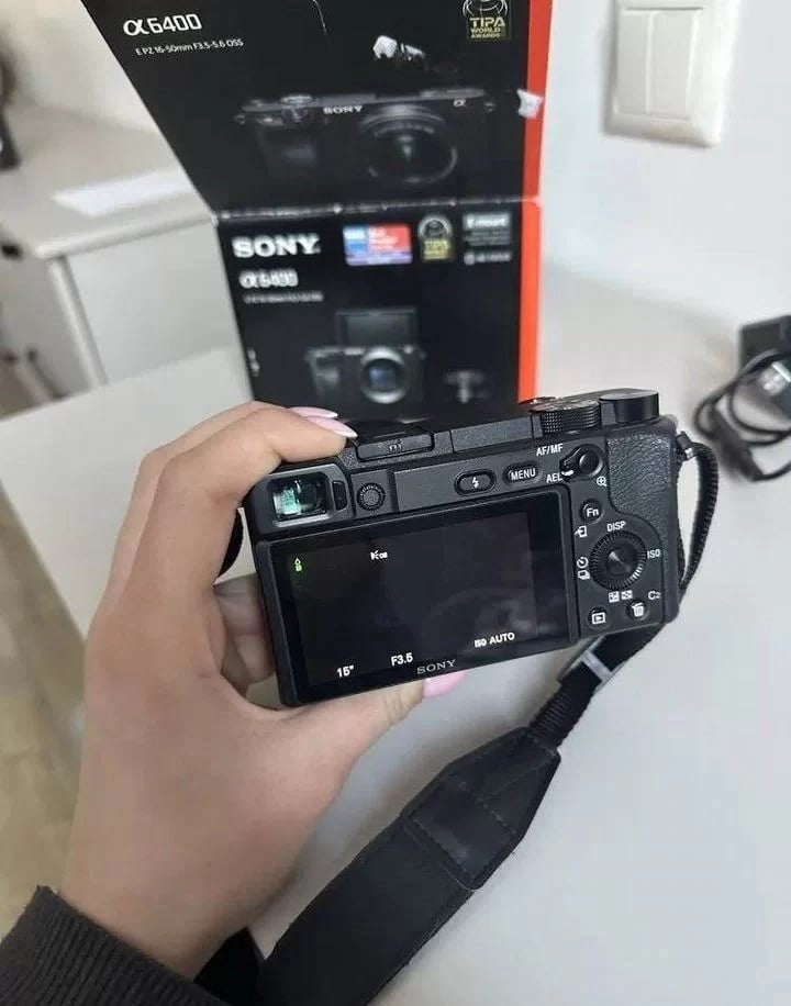 Kit Sony Alpha A6400, Enlèvement ou Envoi, Compact, Comme neuf, 8 fois ou plus