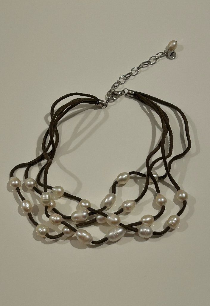 Titto bruine halsketting met witte parels, Enlèvement ou Envoi, Neuf, Brun