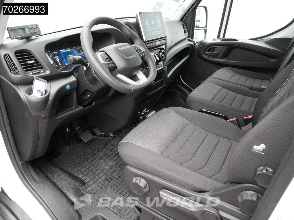 Iveco Daily 35S18 BPM VRIJ! 3.0L Laadklep Koelwagen Vriezer, Automaat, Stof, Euro 6, 4 cilinders