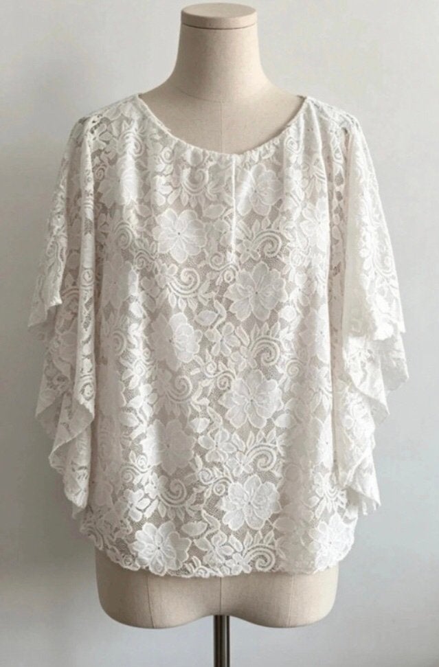 Blouse dentelle, Vêtements | Femmes, Blouses & Tuniques, Comme neuf, Taille 42/44 (L), Blanc, Enlèvement ou Envoi