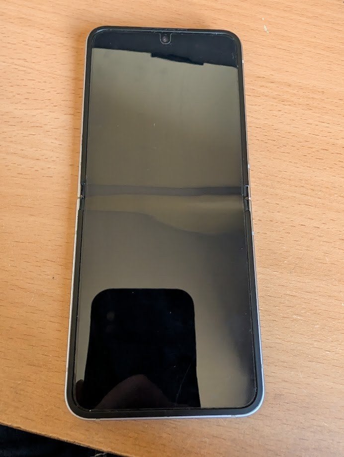 Samsung Z Flip 6 échange, 10 mégapixels ou plus, Enlèvement, Utilisé, Sans abonnement