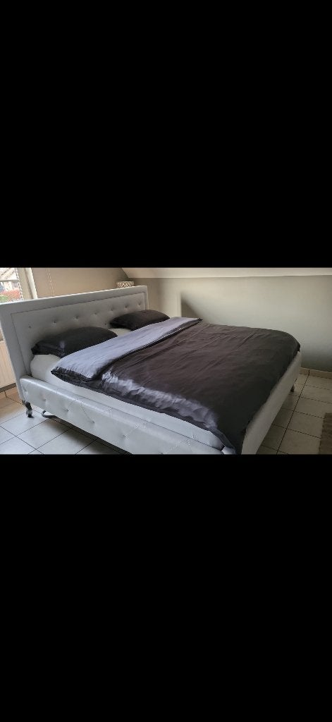 Tweepersoonsbed, Ophalen