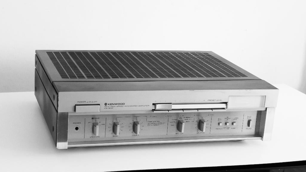 Versterker Kenwood KA-800, Audio, Tv en Foto, Versterkers en Ontvangers, Zo goed als nieuw, Stereo, 60 tot 120 watt, Overige merken