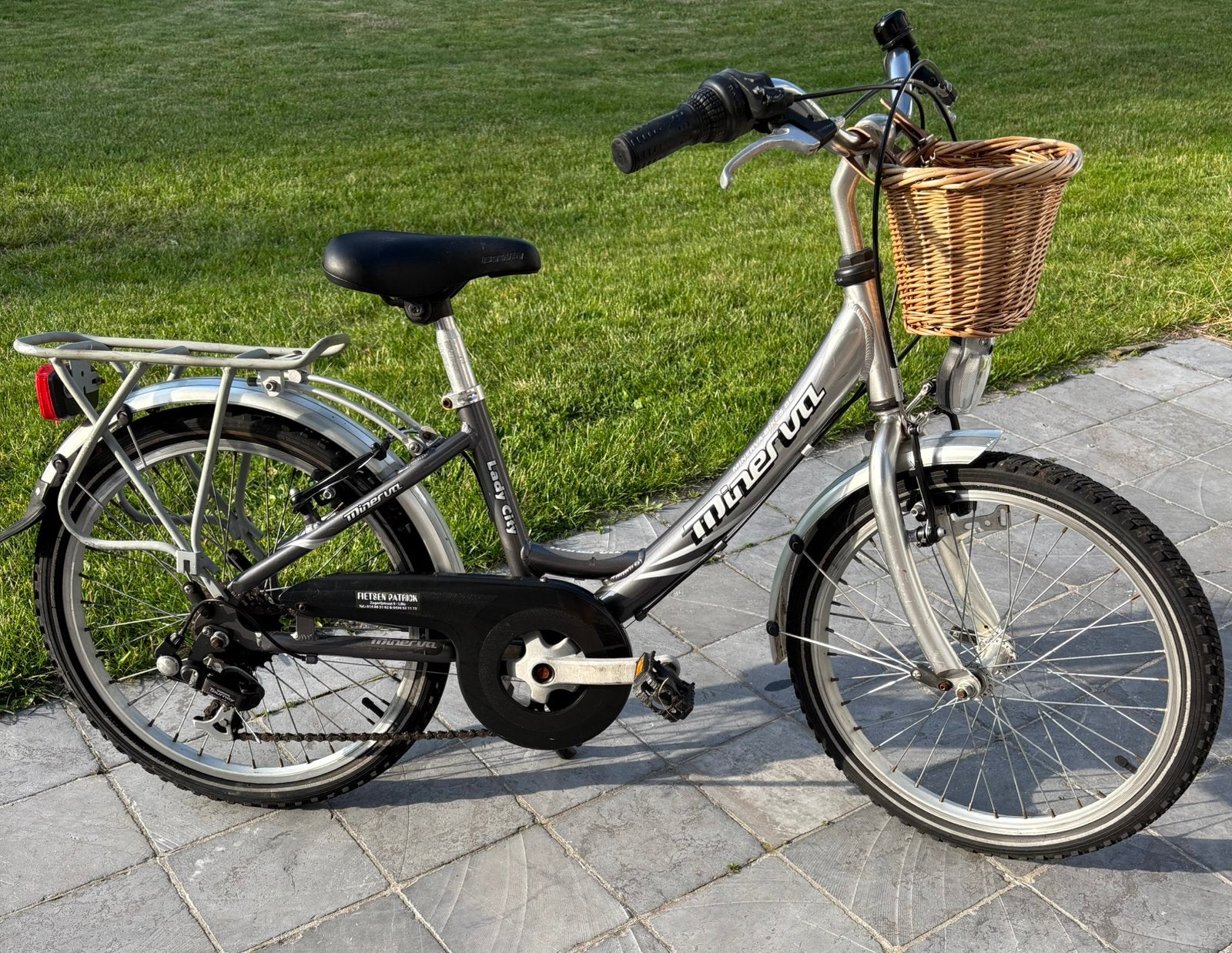 Meisjesfiets Minerva 20 inch, Ophalen, Gebruikt, Velgrem, Versnellingen