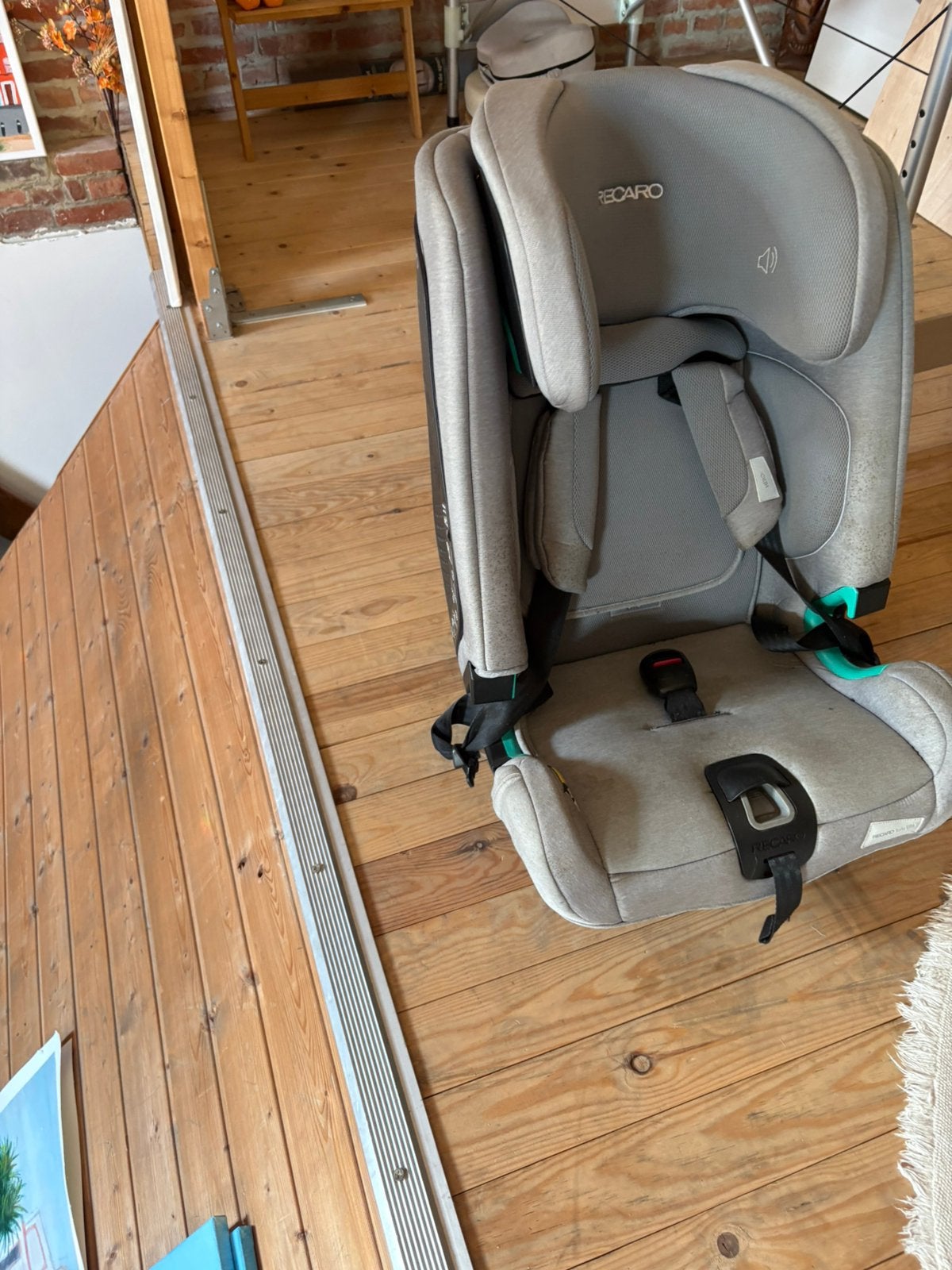 Babystoel /peuterstoel geschikt  tem 7 jaar - autostoel, Ophalen, Zo goed als nieuw