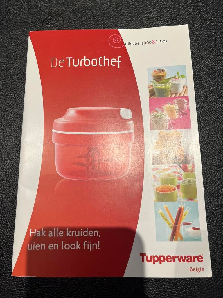 De turbochef ,boekje Tupperware 2,00€, Enlèvement, Comme neuf