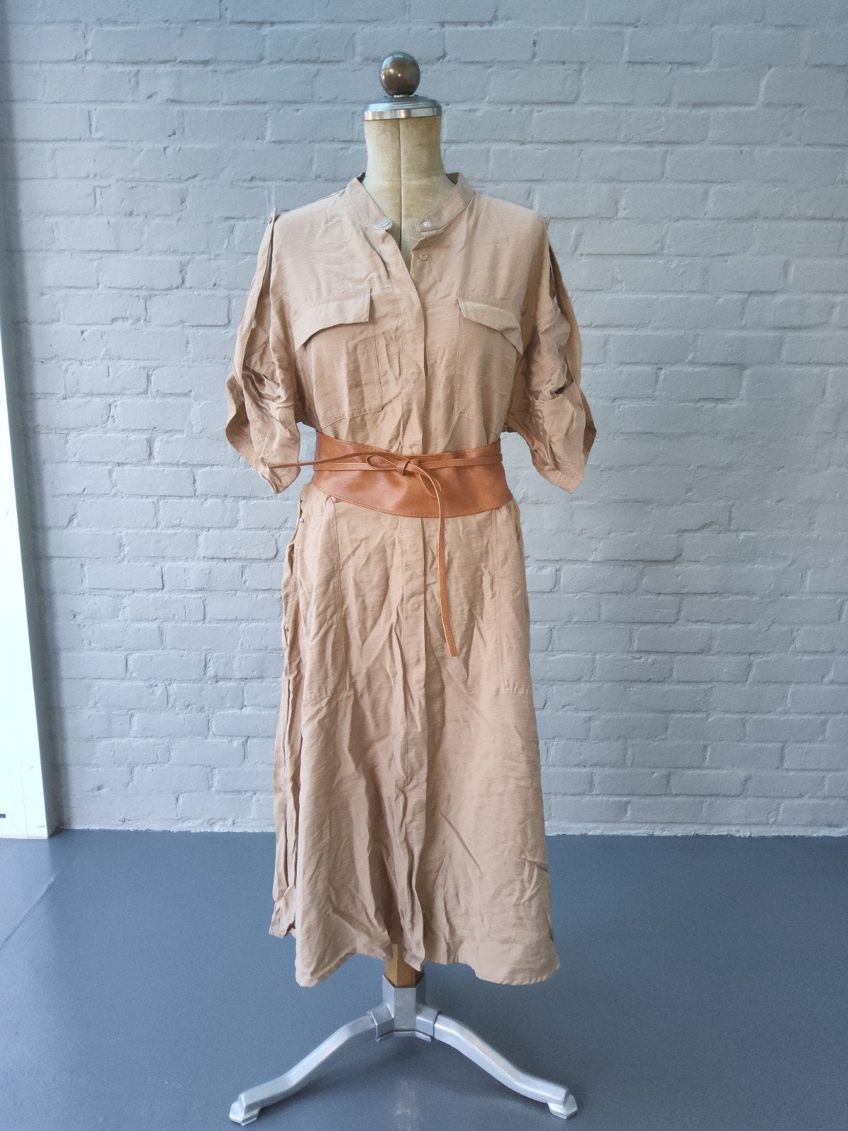 Prachtige taupekleurige jurk 48 Taifun, Kleding | Dames, Overige Dameskleding, Taifun, Ophalen of Verzenden, Nieuw