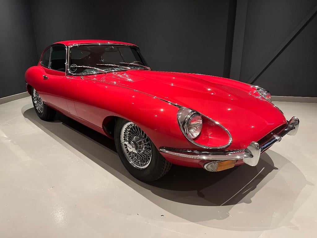 Te koop prachtig gerestaureerde Jaguar E-Type, Auto's, Zwart, Leder, Bedrijf, Handgeschakeld