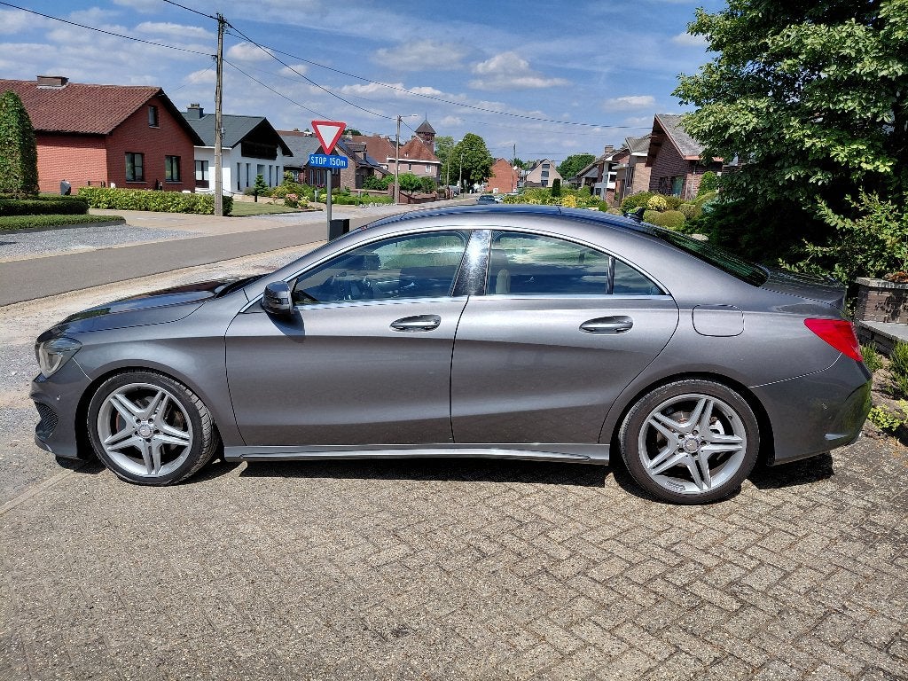 Mercedes CLA 220 CDI full option (uitzonderlijke staat), Autos, Cuir, Entretenue par le concessionnaire, Automatique, Particulier