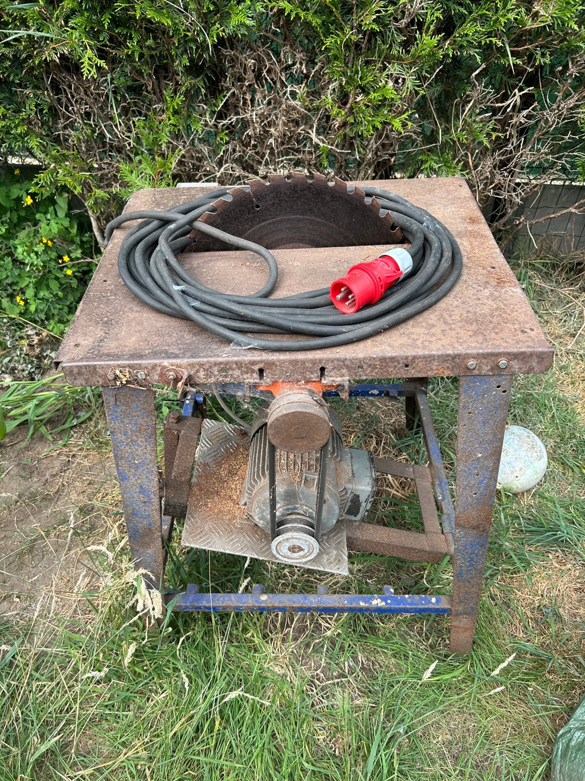 Tafelzaag 380v 220v, Doe-het-zelf en Bouw, Ophalen, Gebruikt, 70 mm of meer, Overige typen