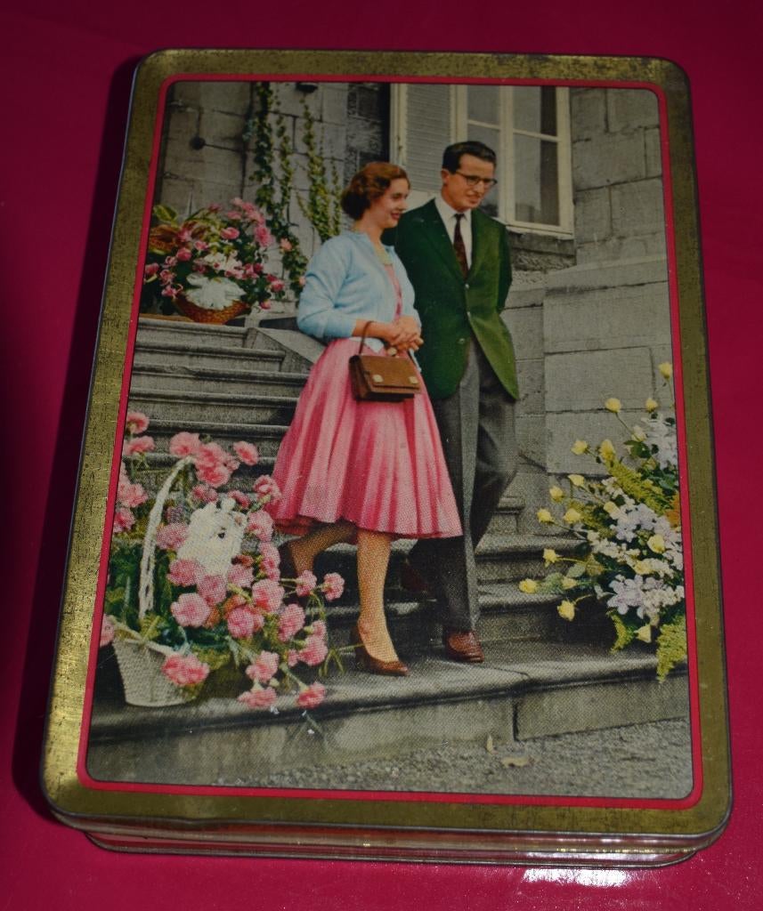 Vintage BLIKKEN DOOS met Koning Boudewijn en Fabiola, Antiek en Kunst, Ophalen