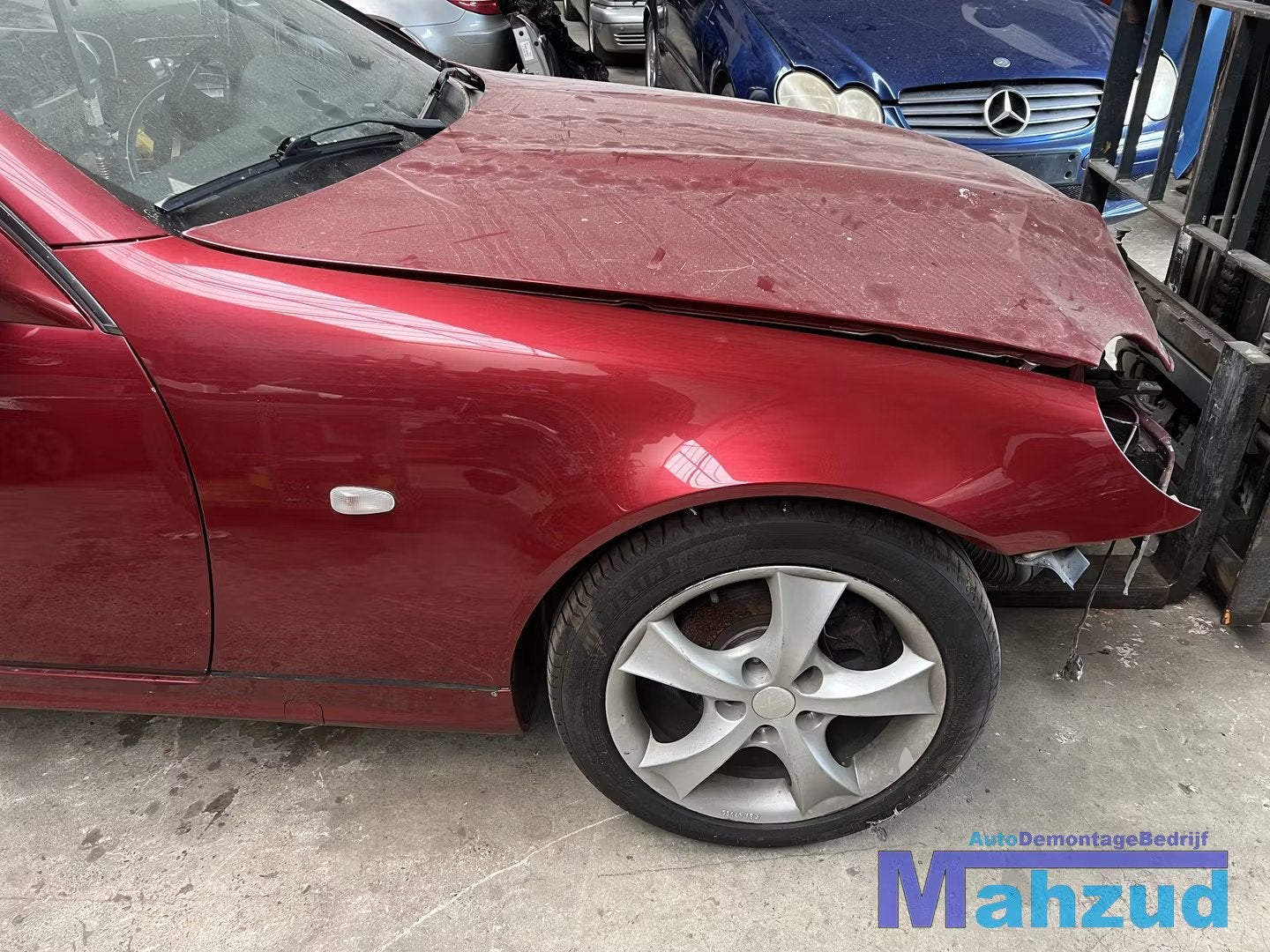 MERCEDES SLK R170 ROOD 548 Rechts voorscherm 1996-2004, Mercedes-Benz AG, Mercedes-Benz, Utilisé, Mercedesstrasse 120
70372  Stuttgart, DE