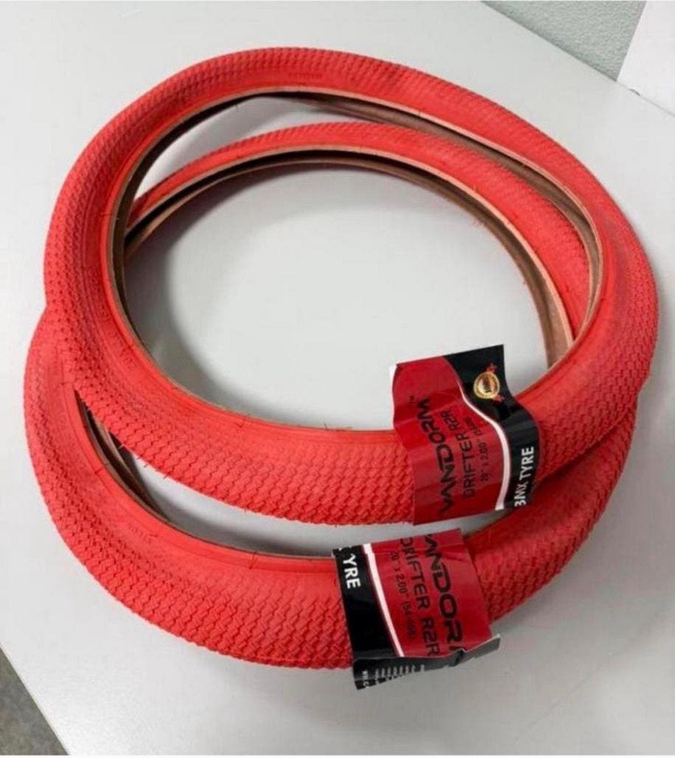 2X Rode band Vandorm DRIFTER R2R 20" x 2.00" BMX banden rood, Fietsen en Brommers, Ophalen of Verzenden, Nieuw, Band