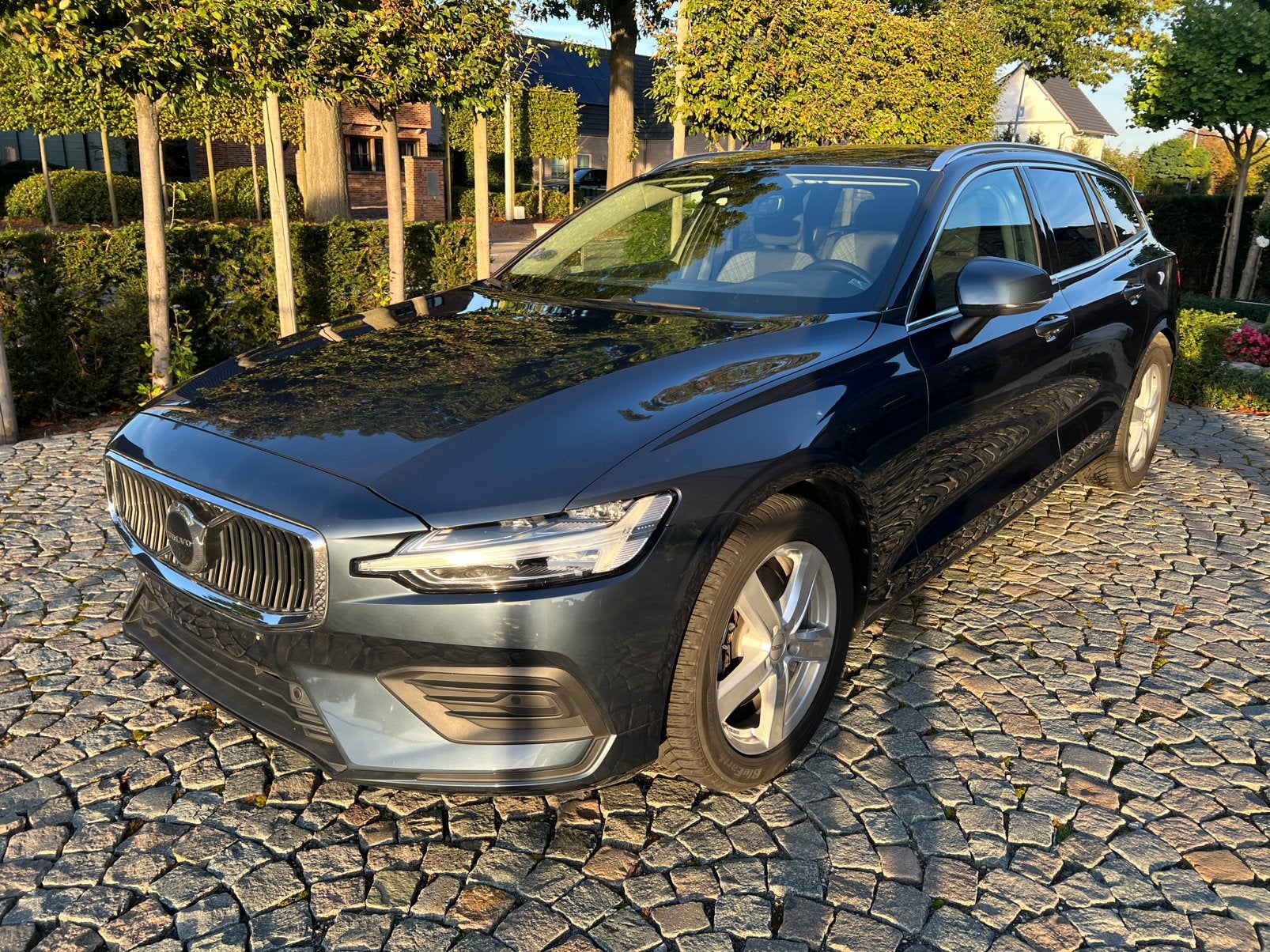 Volvo V60 B3 2.0 essence automatique 2023, Autos, Achat, V60, Automatique, Particulier