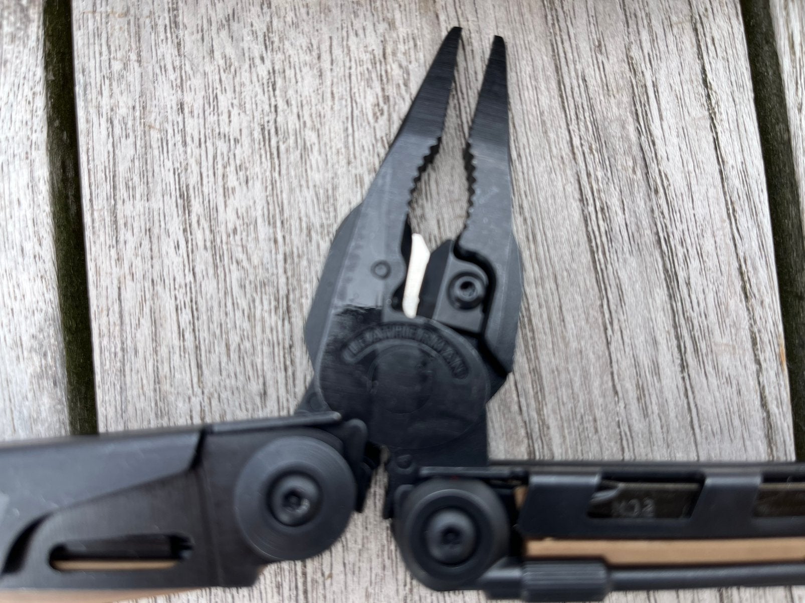 Leatherman MUT (Military Utility Tool) multitool Black, Verzamelen, Ophalen of Verzenden, Landmacht