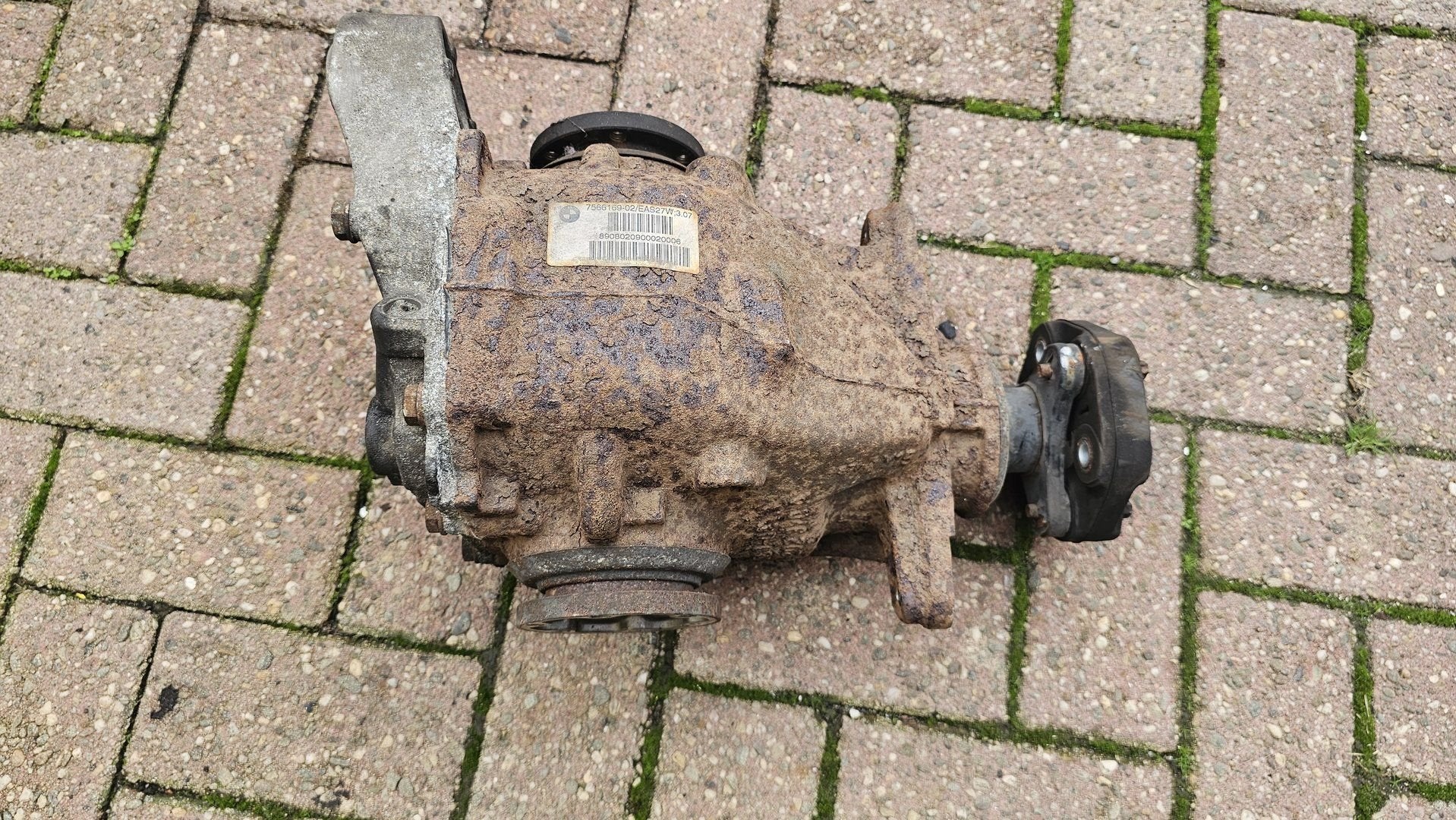Cardan differentieel achterzijde schakel 3.07 BMW 1 / 3 seri, -, Origine de la pièce connue, Utilisé, -