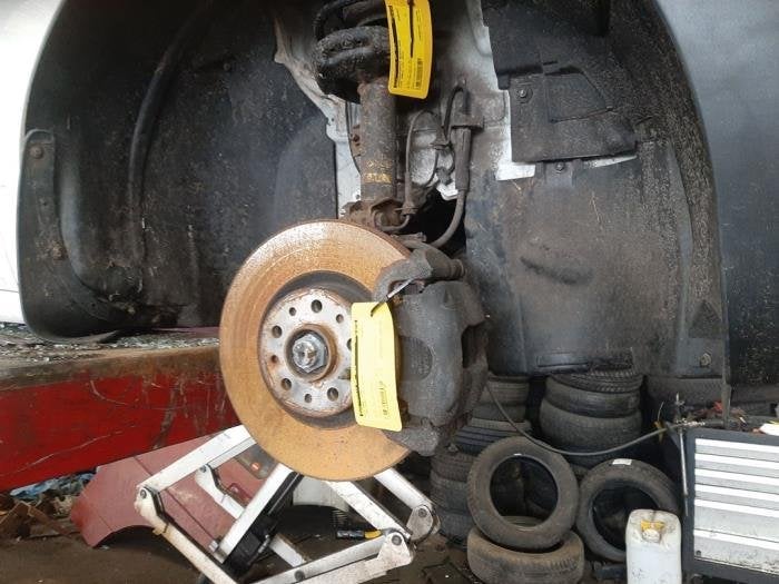 Moyeu de roue avant d'un Fiat Doblo, -, -, 3 mois de garantie, Utilisé