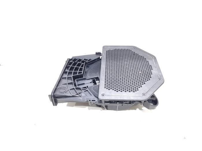 Caisson de graves d'un BMW X1, -, 3 mois de garantie, Utilisé, -