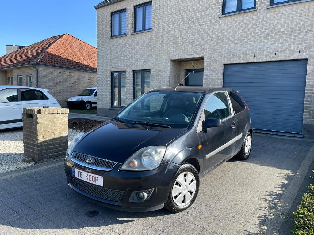 Ford Fiesta Ghia 1.4TDCi 2007 Start rijd goed gekeurd, Auto's, Elektrische ramen, Diesel, Particulier, Fiësta